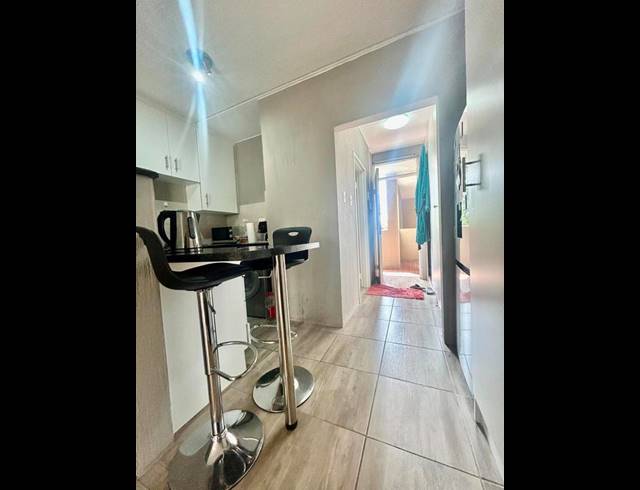 1 BEDROOM PROPERTY TO RENT IN BRYANSTON
